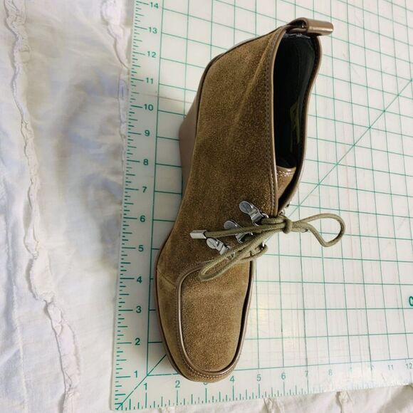 Calvin Klein (8) Penelope Wedge Booties Womens Tan Suede Lace-Up Ankle - Picture 6 of 9